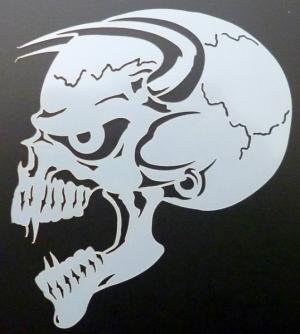 Stencil aerografo "SkullKing 6 small" by R.Evans